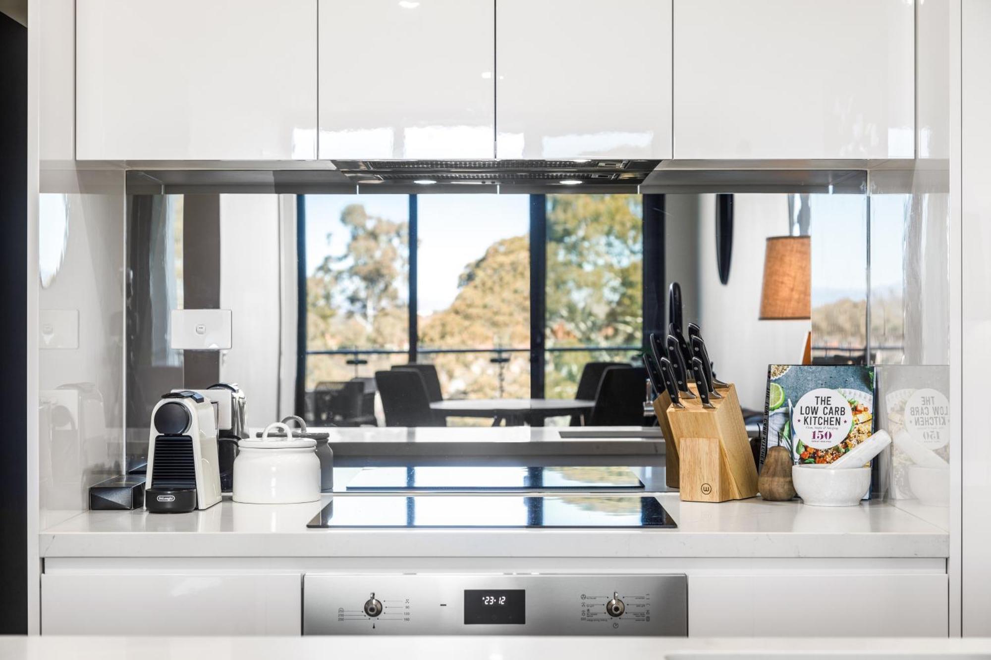 Founders Lane Apartments By Urban Rest Canberra Buitenkant foto